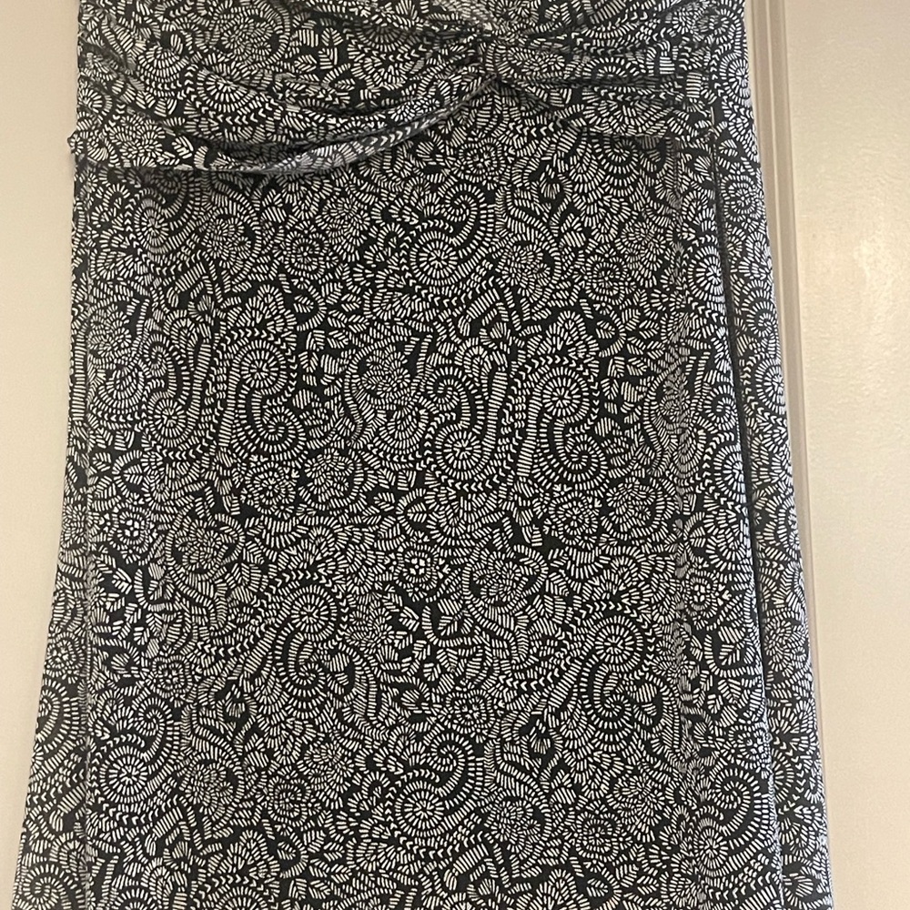 Black and White Patterned Skirt